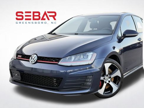 Used 2017 Volkswagen GTI SE FWD image 2