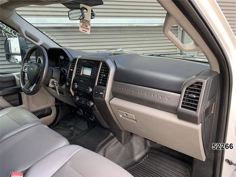 Used 2018 Ford F250 XL w/ Power Equipment Group image 27