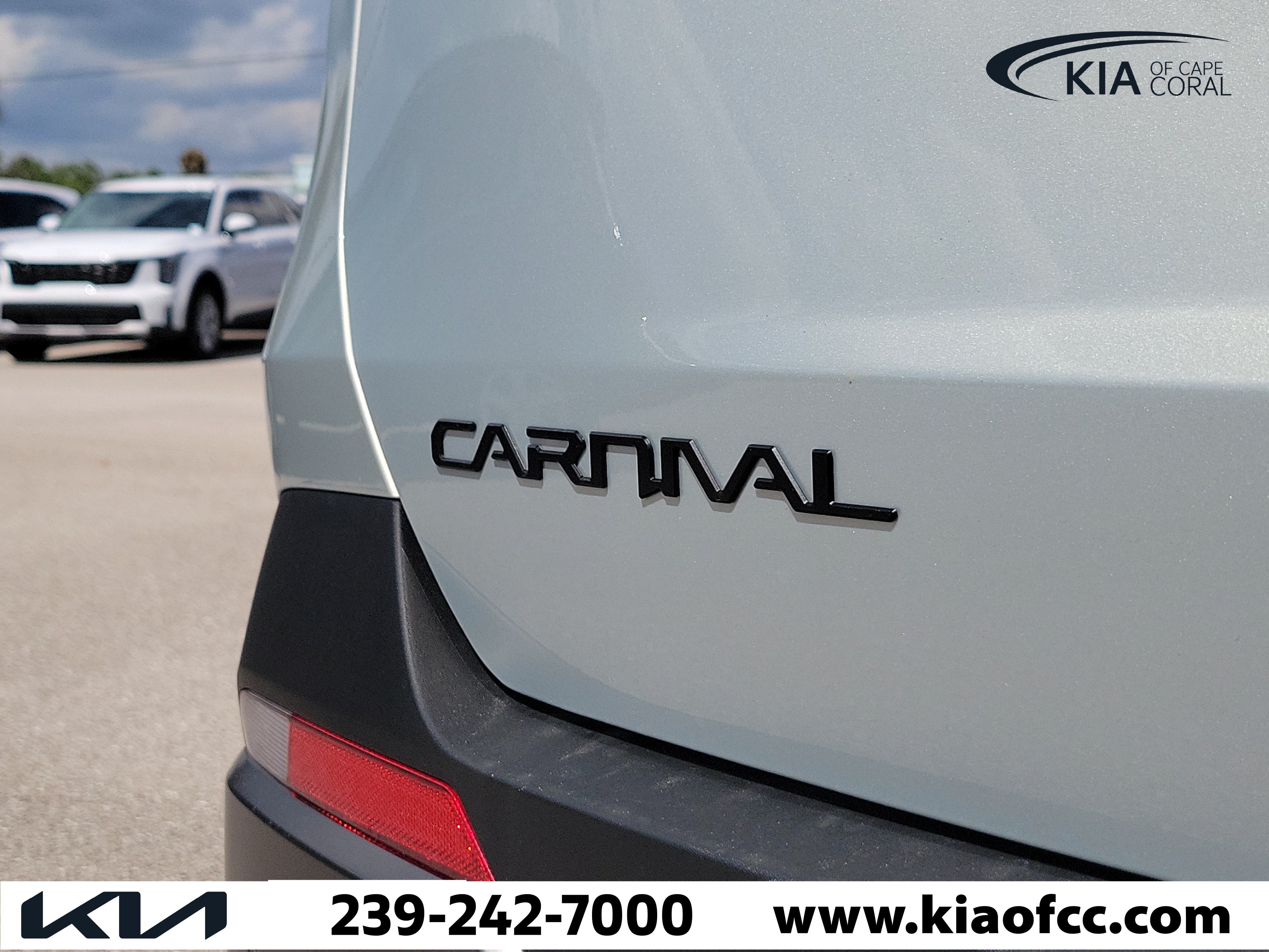New 2027 Kia Carnival SX FWD image 10