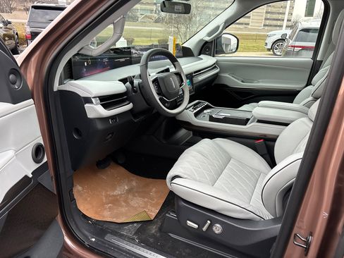 New 2026 Lincoln Navigator Black Label AWD/4WD image 24