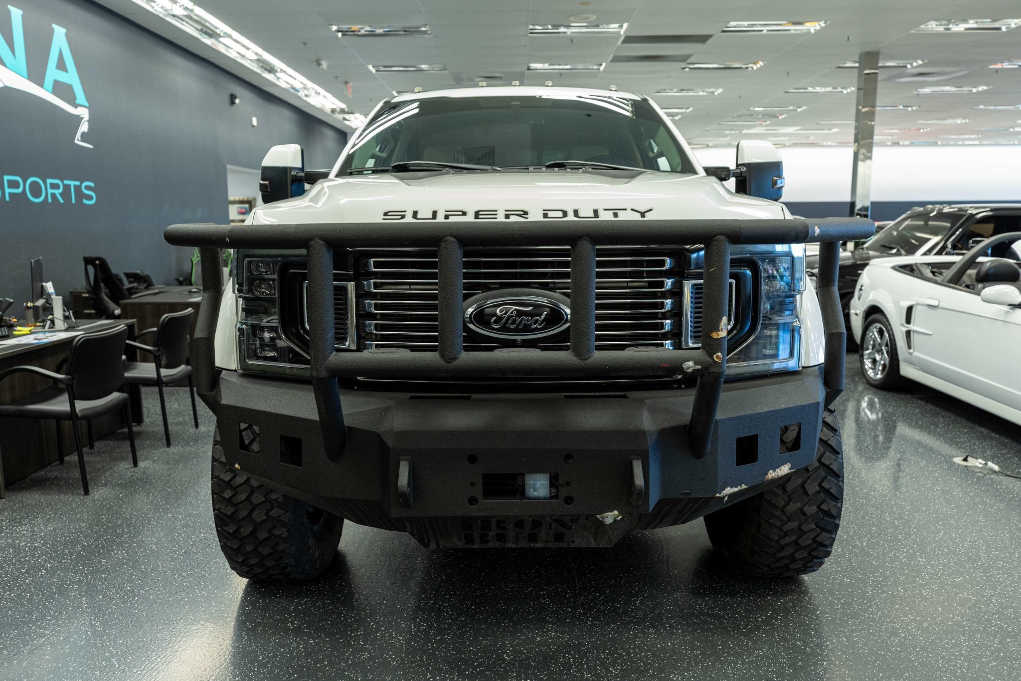 Used 2021 Ford F450 Lariat w/ Lariat Ultimate Package AWD/4WD image 2