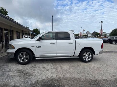 Used 2015 RAM 1500 Lone Star RWD image 1