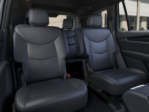 New 2025 Cadillac XT6 Sport w/ Technology Package image 17