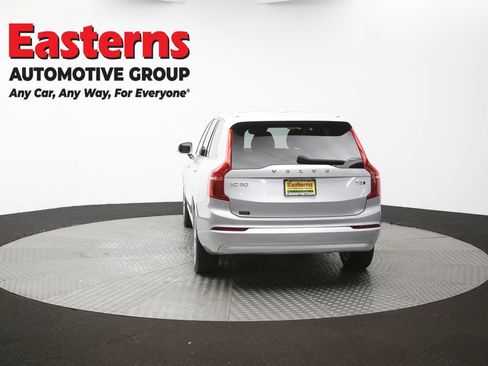 Used 2022 Volvo XC90 T5 Momentum AWD/4WD image 37