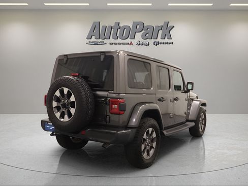 Certified 2018 Jeep Wrangler Unlimited Sahara AWD/4WD image 6