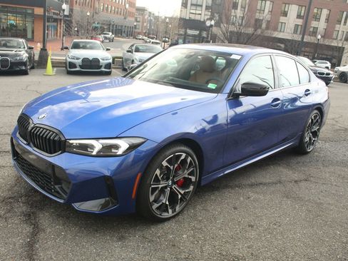 Used 2026 BMW 330i xDrive Sedan w/ M Sport Package image 4