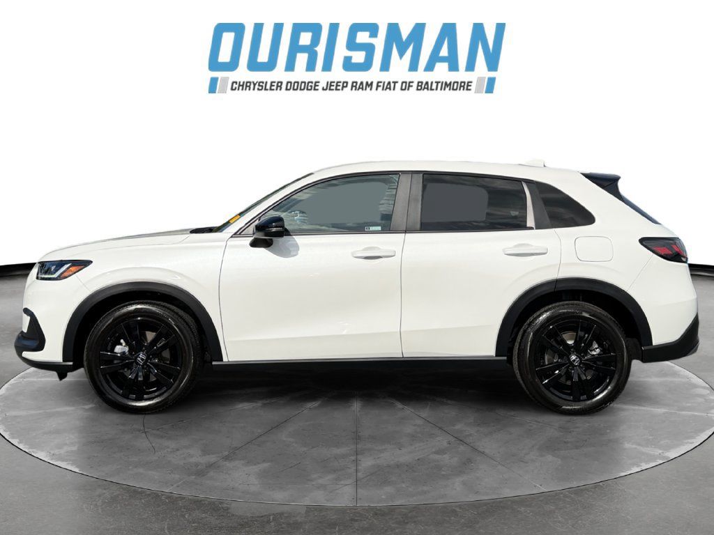 Used 2027 Honda HR-V Sport image 3