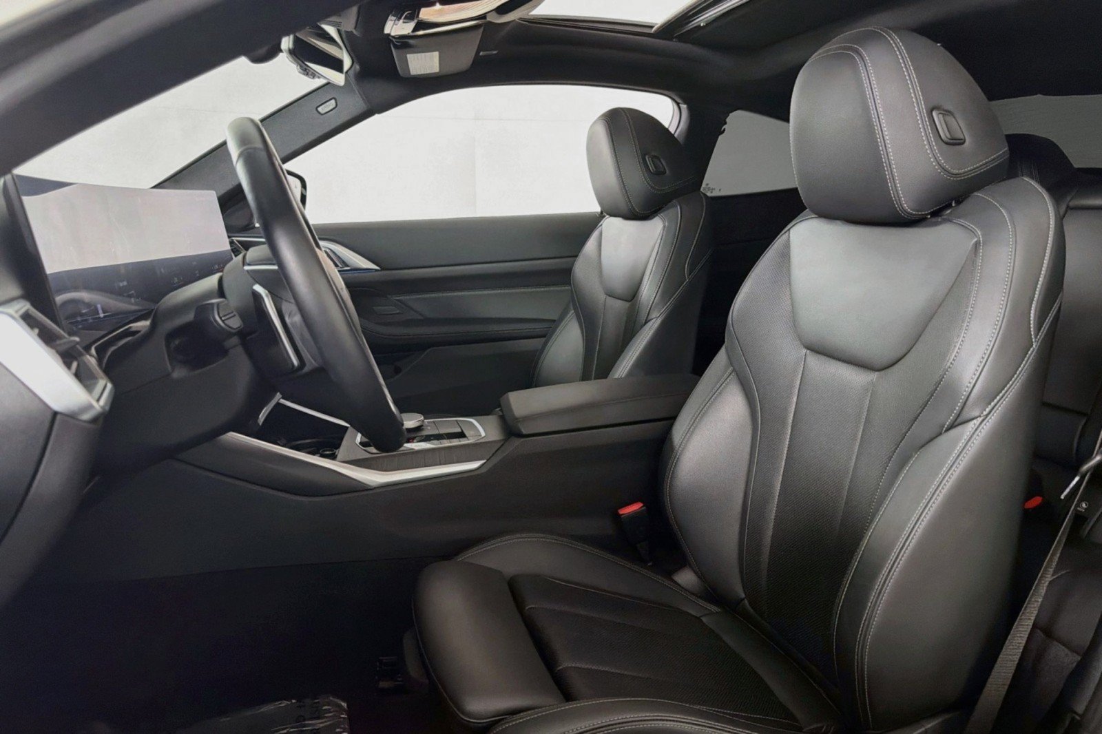Used 2024 BMW 430i Coupe w/ Premium Package RWD image 19