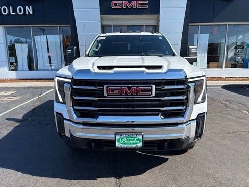 New 2025 GMC Sierra 2500 SLE image 6