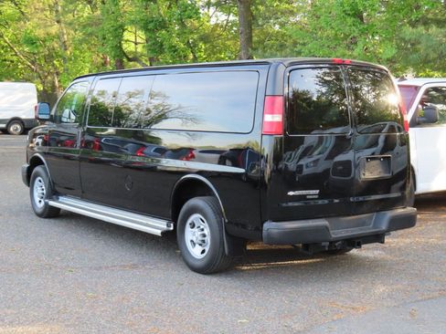 Used 2014 Chevrolet Express 3500 LS RWD image 4