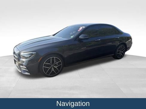 Used 2023 Mercedes-Benz E 350 4MATIC Sedan image 4