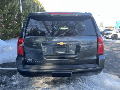 Used 2019 Chevrolet Suburban LT image 9