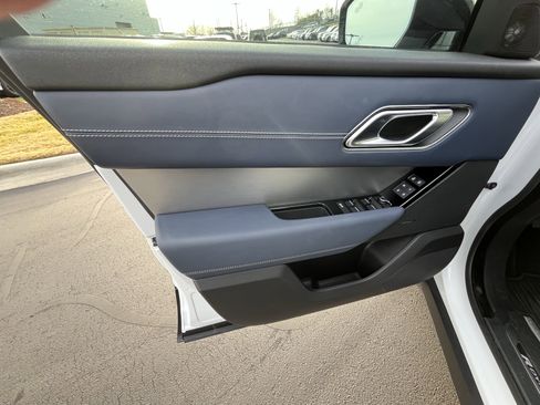 Certified 2023 Land Rover Range Rover Velar R-Dynamic S image 14