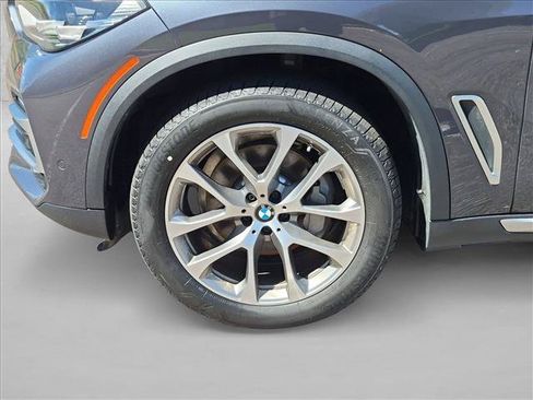 Used 2019 BMW X5 xDrive40i w/ Premium Package 2 AWD/4WD image 25