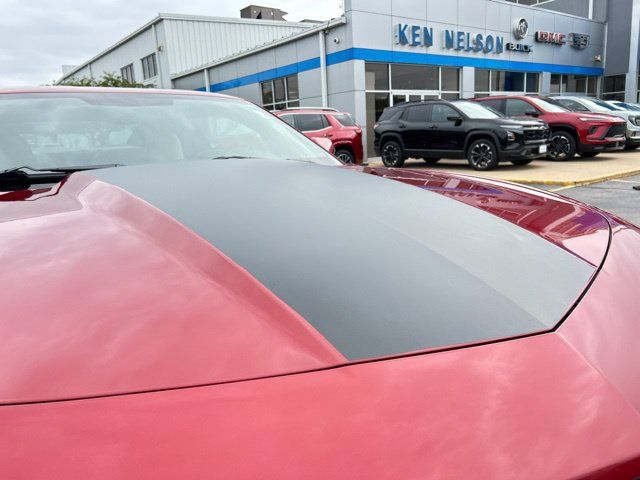 Used 2015 Chevrolet Camaro LT w/ 1LT Preferred Package RWD image 16