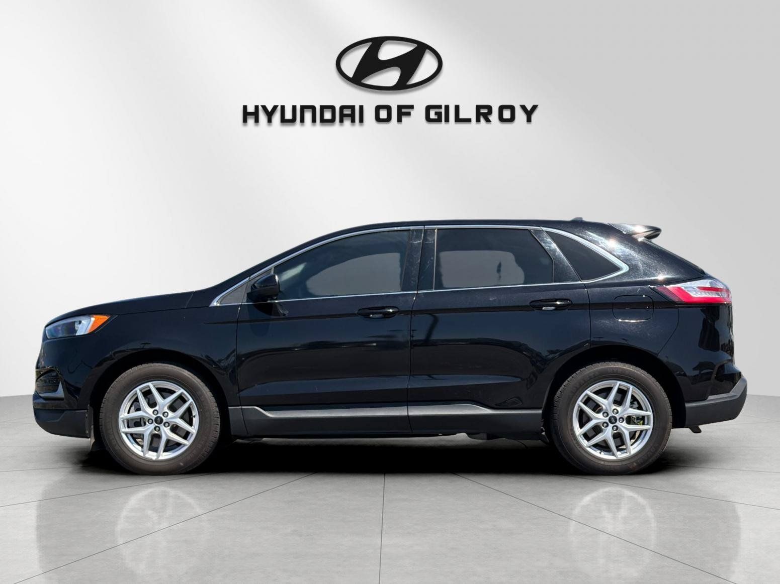 Used 2024 Ford Edge SEL AWD/4WD image 2