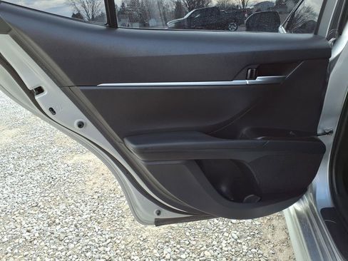 Used 2021 Toyota Camry SE image 23