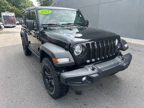 Used 2021 Jeep Wrangler Unlimited Sport AWD/4WD image 4