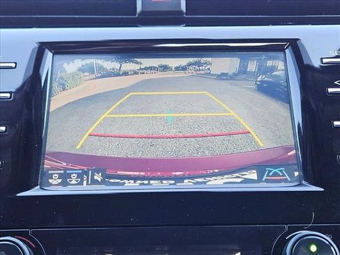 Used 2019 Toyota Camry SE image 14