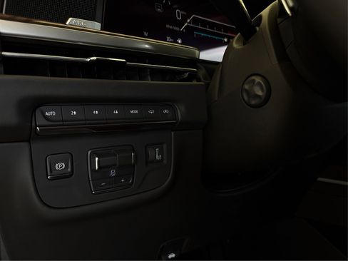 New 2026 Cadillac Escalade ESV Platinum Sport w/ LPO, ONYX Package image 20