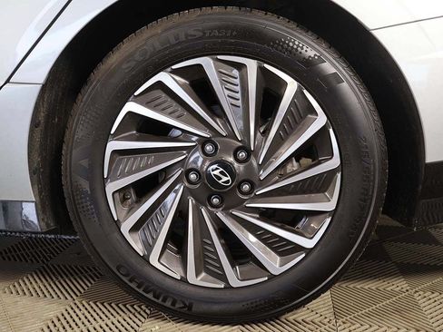 Certified 2025 Hyundai Sonata SEL FWD image 18