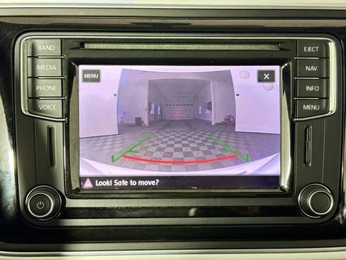 Used 2017 Volkswagen Beetle 1.8T SEL image 27