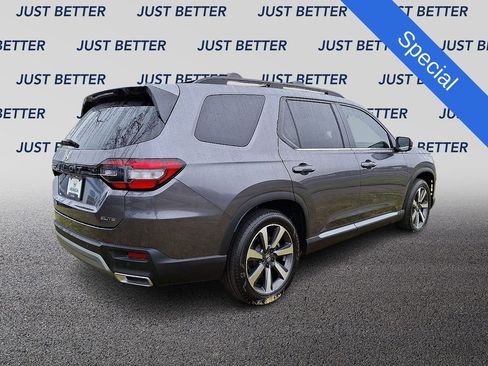 Certified 2023 Honda Pilot Elite image 9