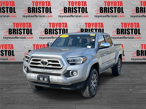 Used 2020 Toyota Tacoma Limited image 9