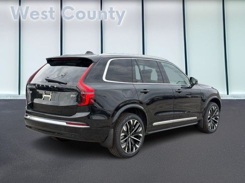 New 2026 Volvo XC90 B5 Core AWD/4WD image 3