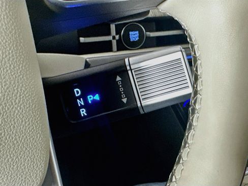 Used 2025 Hyundai Santa Fe Calligraphy FWD image 25