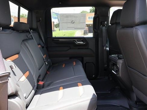 New 2026 GMC Sierra 2500 AT4 w/ AT4 Premium Plus Package AWD/4WD image 11