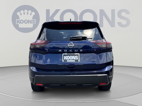 Used 2026 Nissan Rogue SV AWD/4WD image 5
