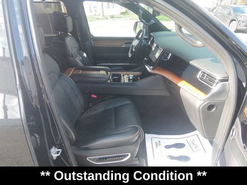 Used 2023 Jeep Grand Wagoneer Series III AWD/4WD image 45