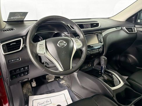 Used 2016 Nissan Rogue SL image 9