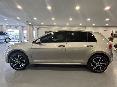 Used 2015 Volkswagen Golf S FWD image 4