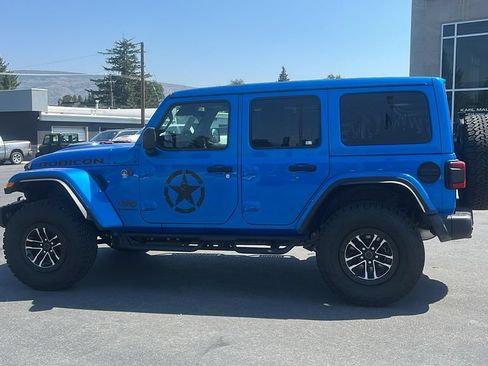 Used 2026 Jeep Wrangler Unlimited Rubicon AWD/4WD image 8
