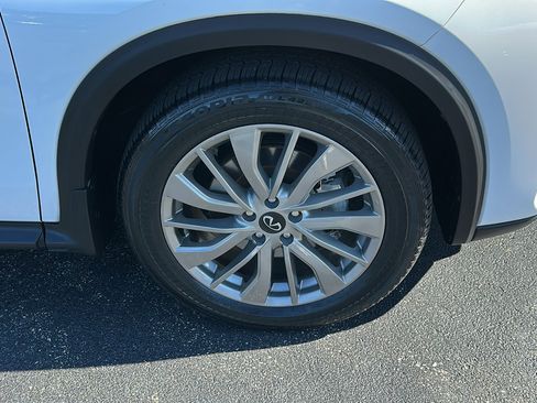 Certified 2023 INFINITI QX50 Pure image 8