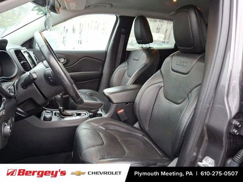 Used 2020 Jeep Cherokee Limited w/ Technology Group image 15