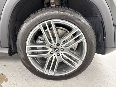 Certified 2025 Mercedes-Benz GLS 450 4MATIC image 11