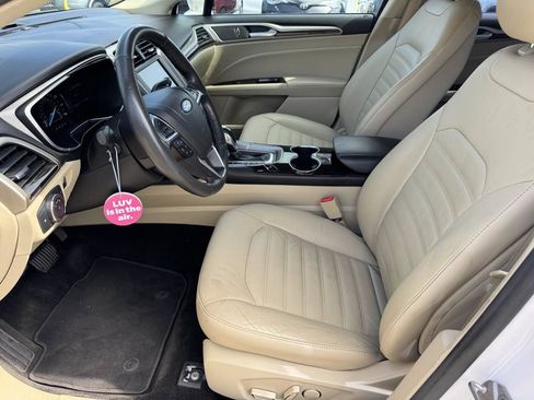 Used 2016 Ford Fusion SE w/ Equipment Group 202A FWD image 25