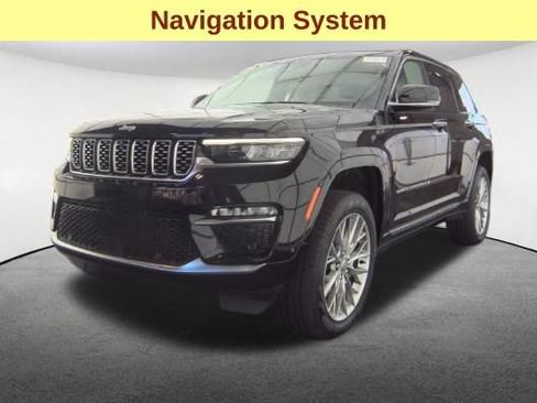 Used 2025 Jeep Grand Cherokee Summit AWD/4WD image 4