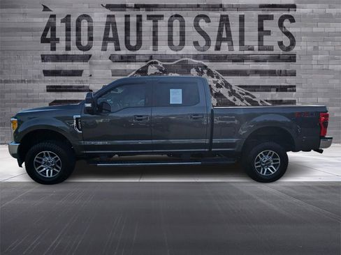 Used 2017 Ford F250 Lariat w/ Lariat Value Package AWD/4WD image 7