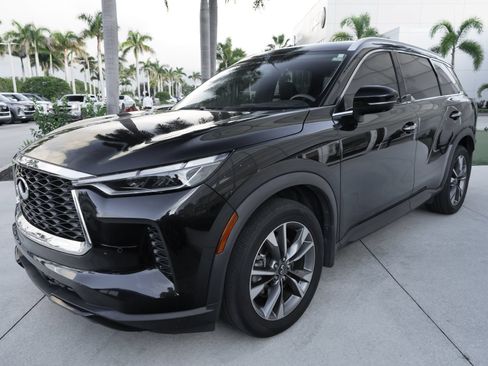 Used 2023 INFINITI QX60 Luxe w/ Vision Package FWD image 6