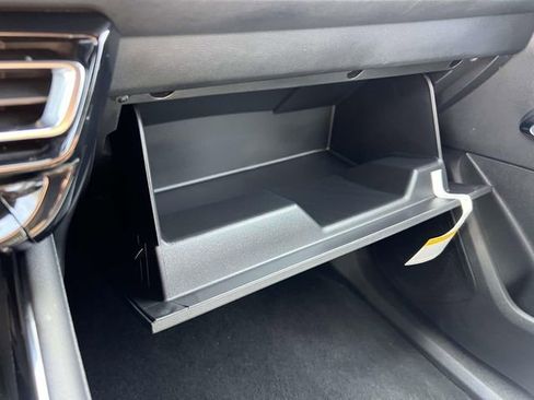 Used 2025 Chevrolet Traverse LT image 35