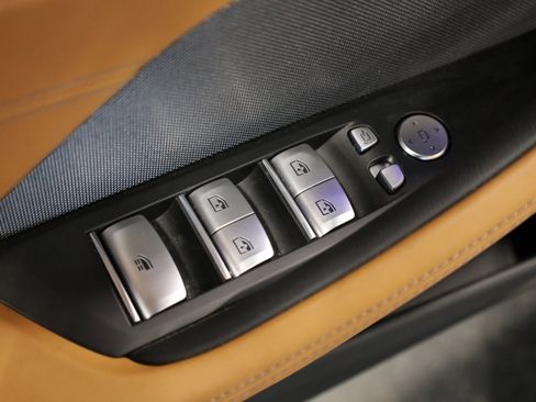 Used 2023 BMW M850i xDrive Convertible w/ M Sport Professional Package image 18