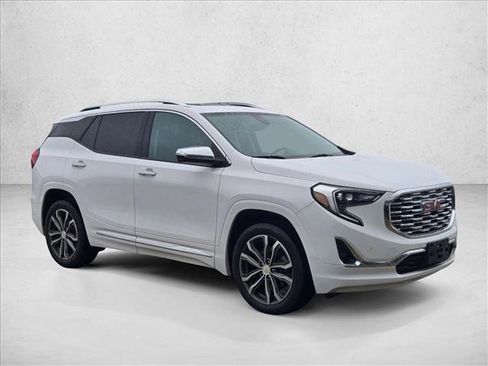 Used 2020 GMC Terrain Denali image 3