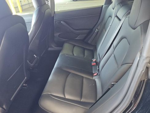 Used 2021 Tesla Model 3 Standard Range Plus RWD image 5