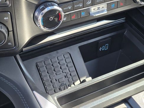 New 2026 Ford F350 Platinum w/ FX4 Off-Road Package image 29