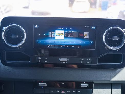 Used 2024 Mercedes-Benz Sprinter 2500 image 16