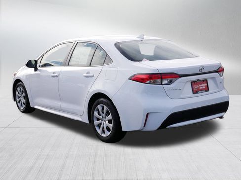 Certified 2022 Toyota Corolla LE image 5